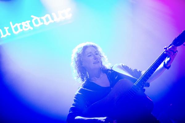 KATHLEEN EDWARDS Troubadour 01 Large